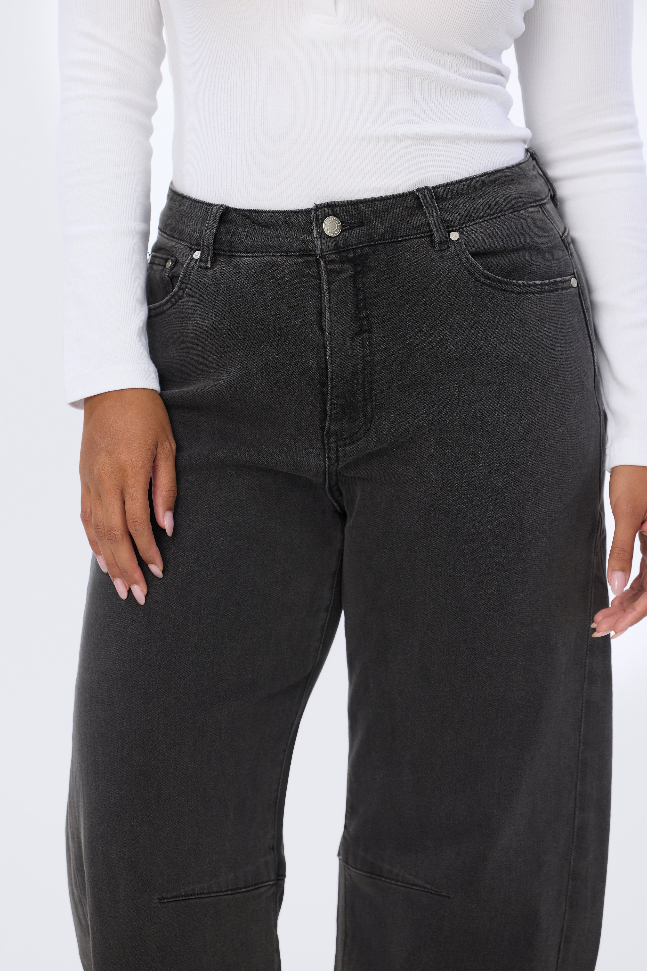 Horseshoe Jeans - Black Wash (Pre-Order) - Image 10