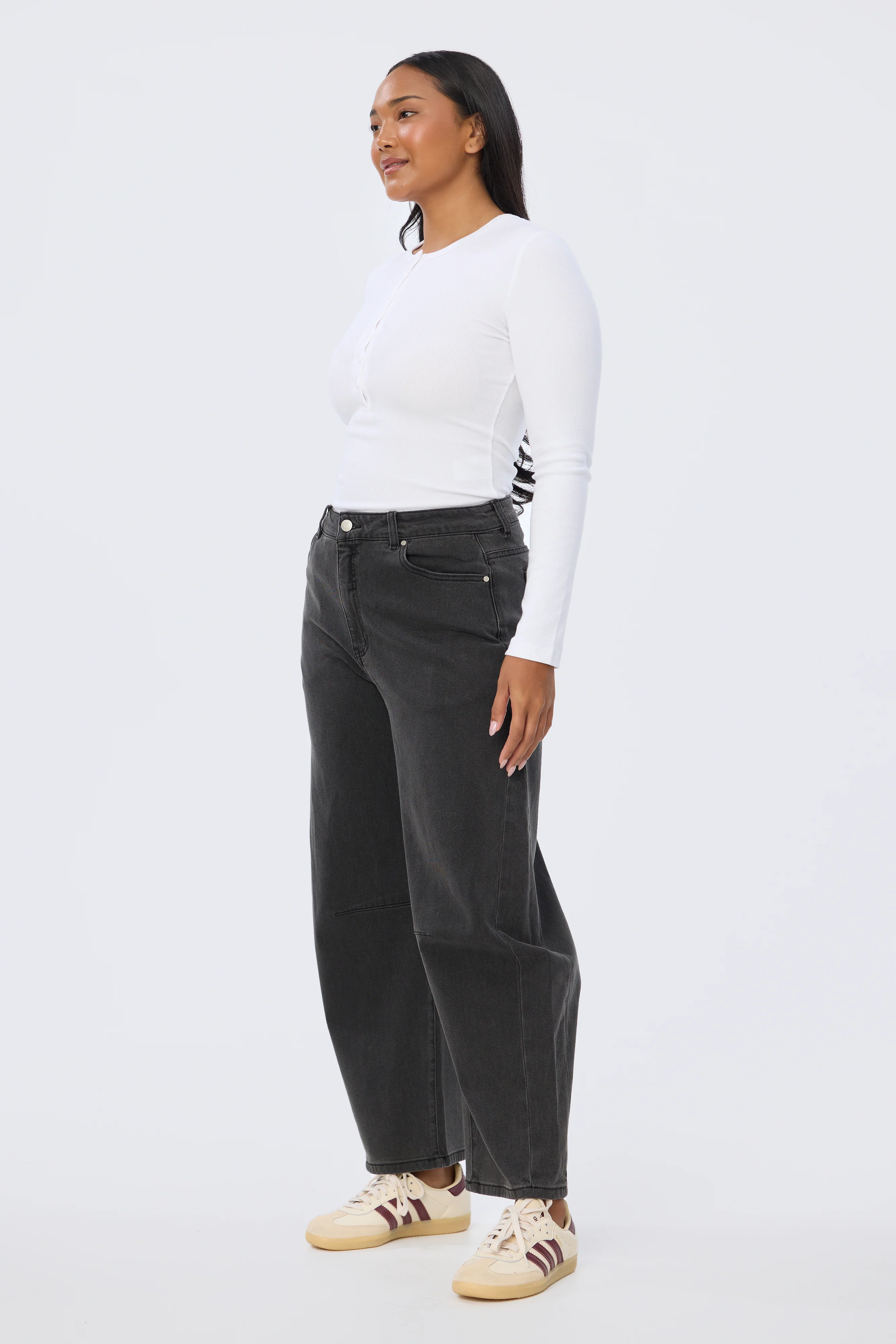 Horseshoe Jeans - Black Wash (Pre-Order) - Image 3
