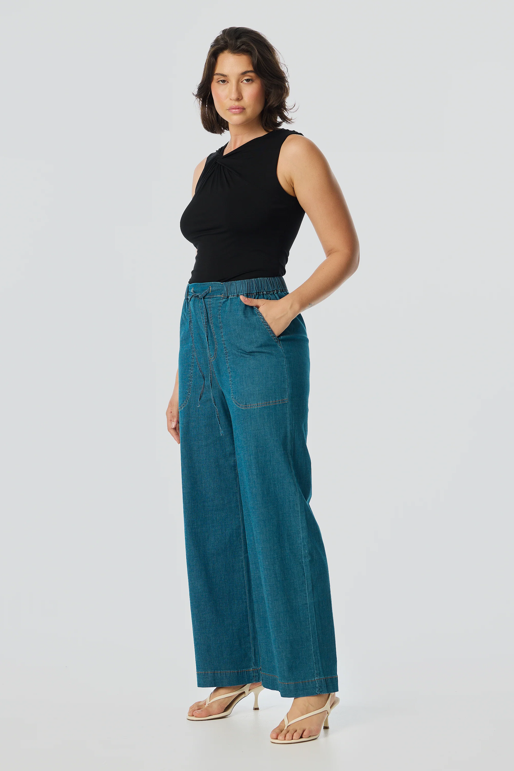 Knot Tank - Black - Image 4