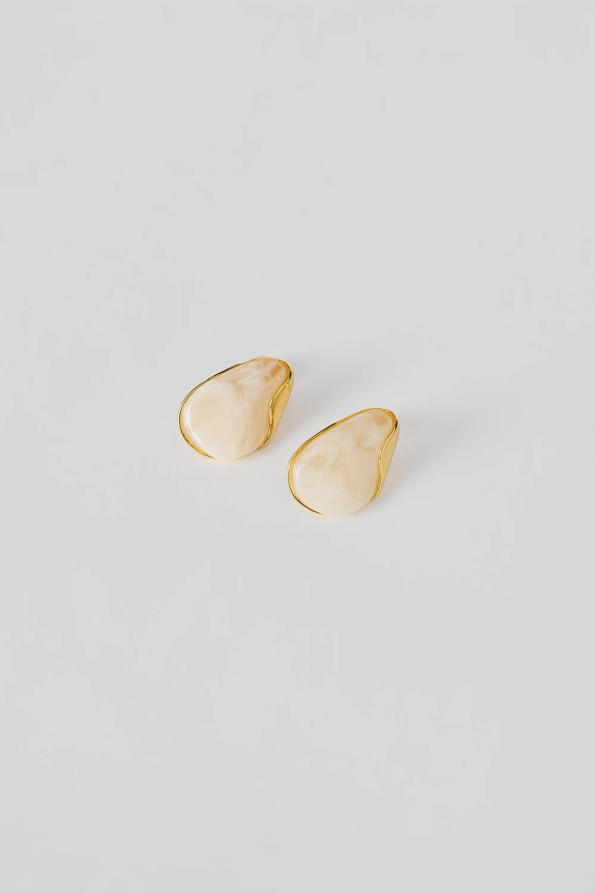 Resin Stone Earrings - Ecru