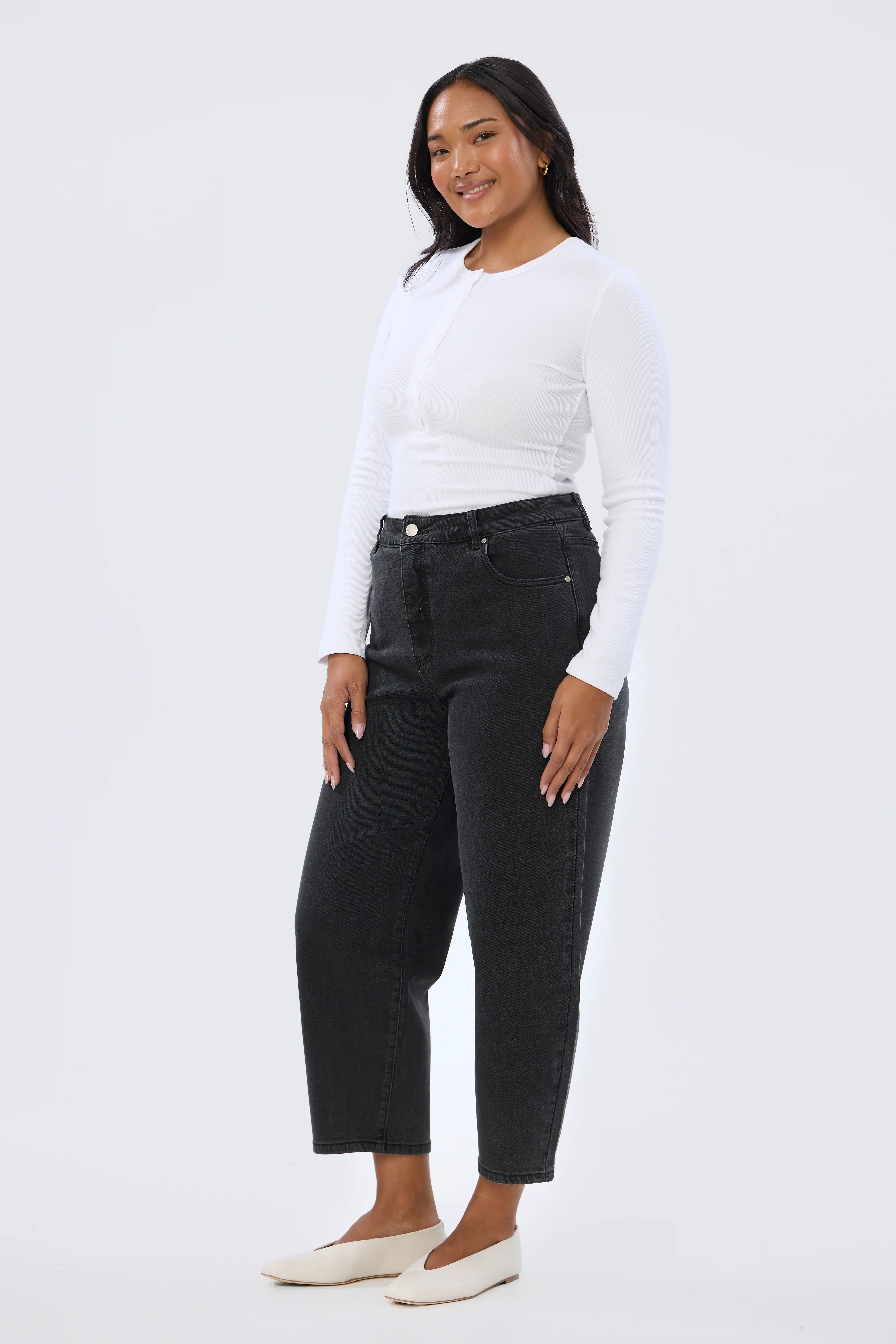 Signature Barrel Leg Jeans - Black Wash (Pre-Order) - Image 7