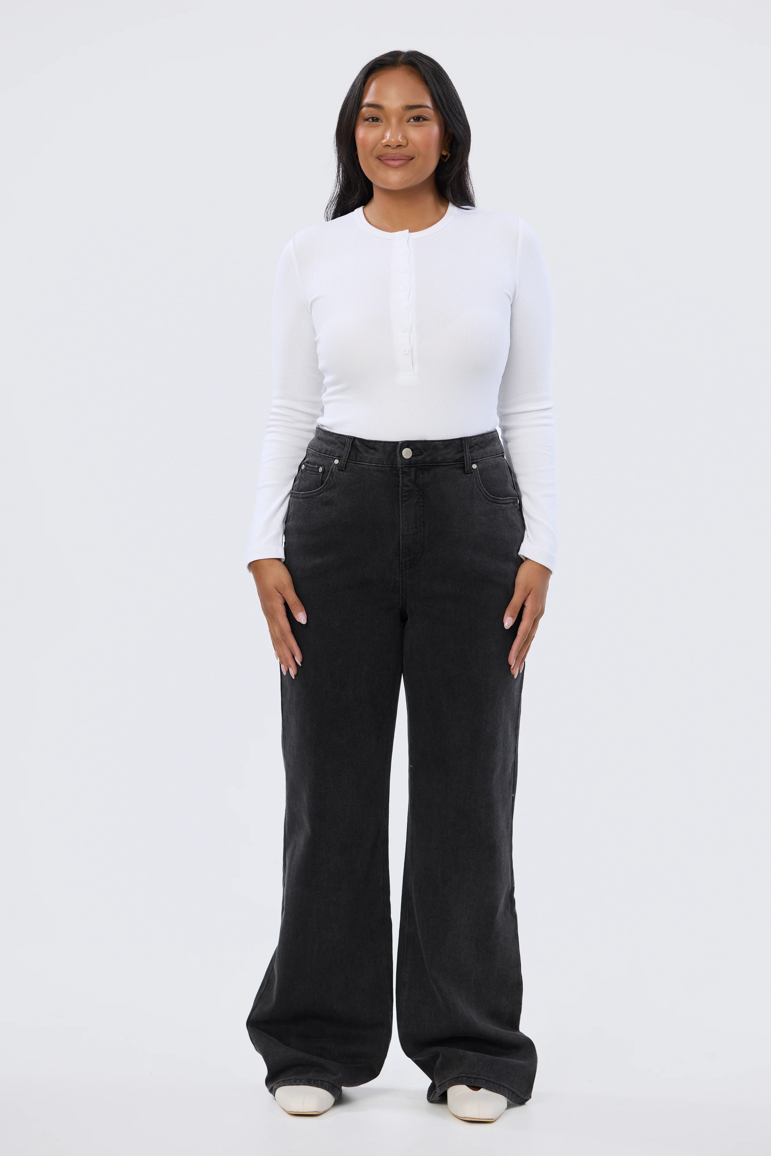Signature Straight Leg Jeans - Black Wash (Pre-Order) - Image 9