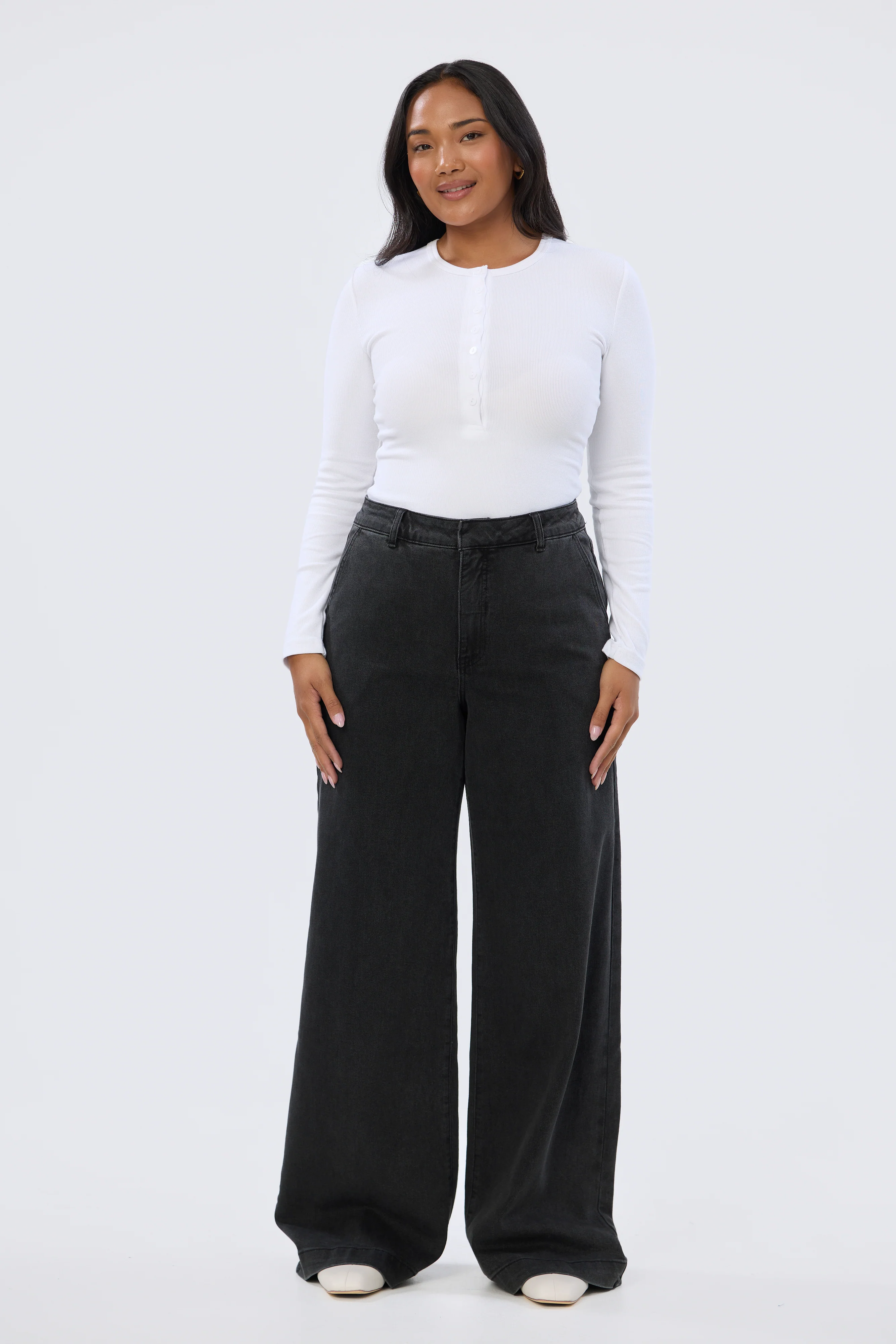 Signature Wide Leg Jeans - Black Wash (Pre-Order) - Image 11