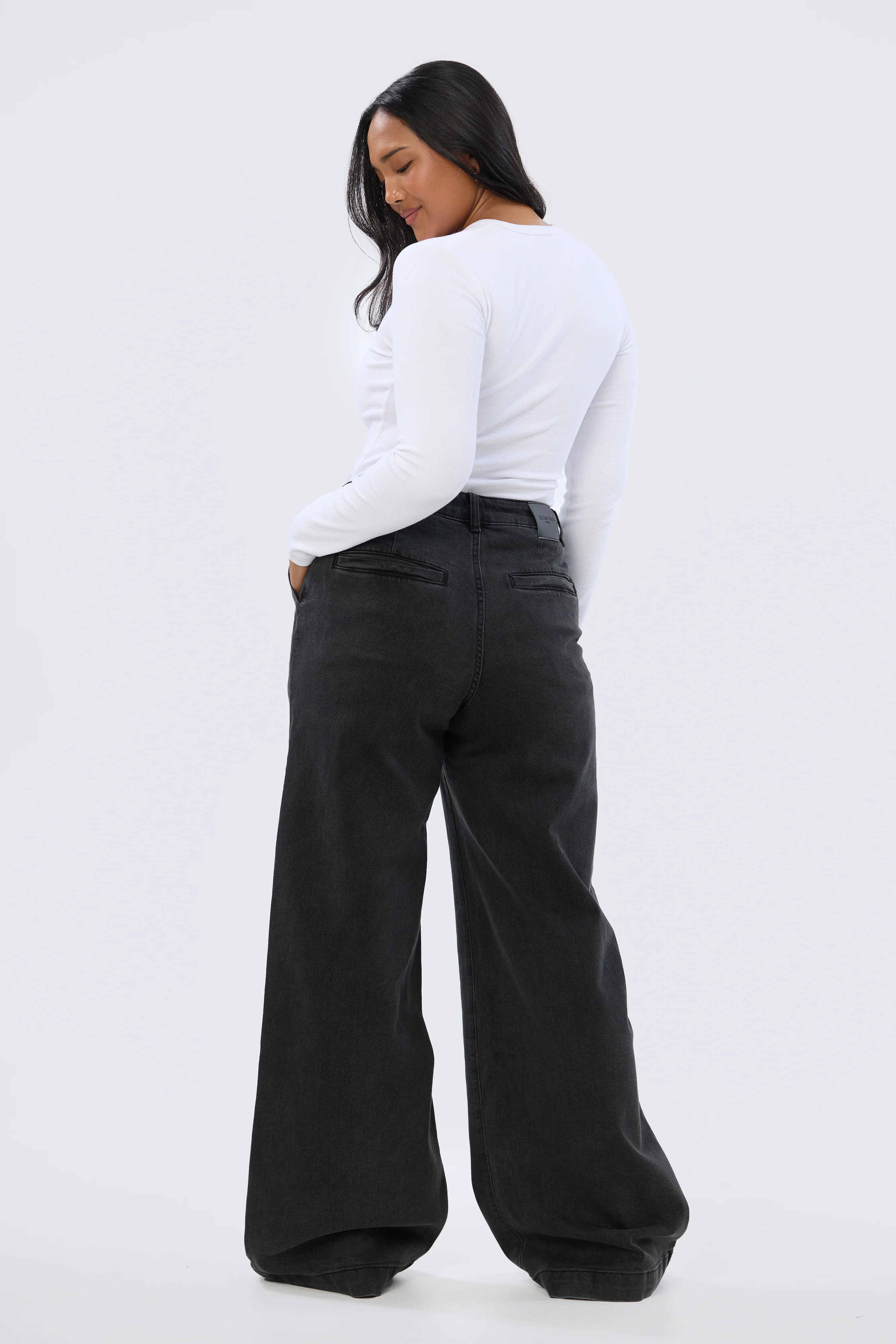 Signature Wide Leg Jeans - Black Wash (Pre-Order) - Image 13
