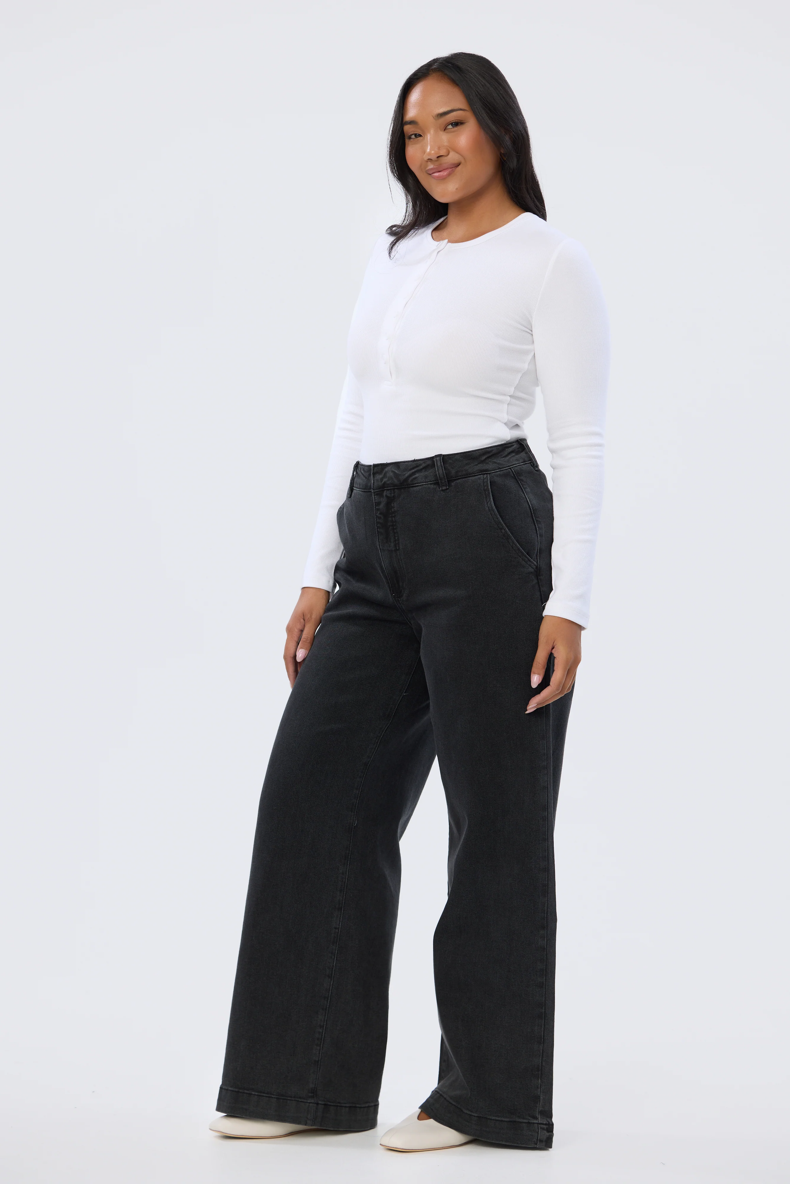 Signature Wide Leg Jeans - Black Wash (Pre-Order) - Image 3
