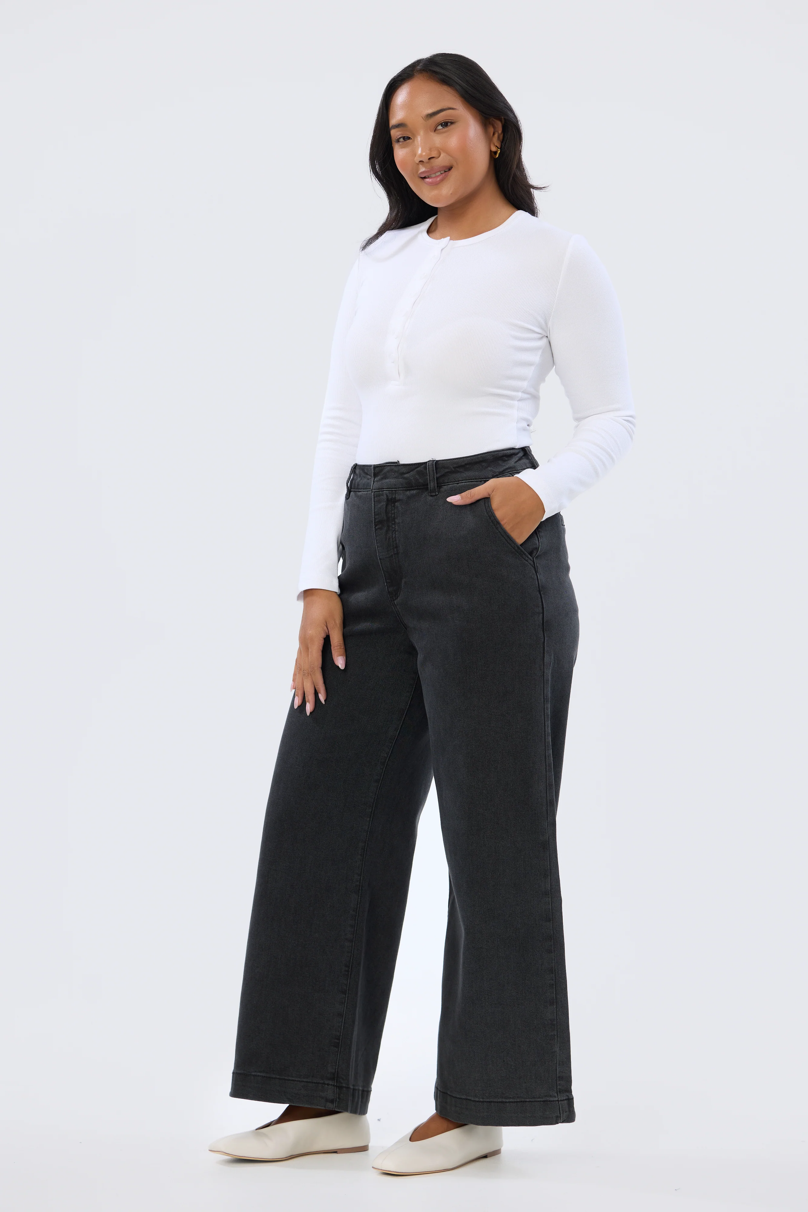 Signature Wide Leg Jeans - Black Wash (Pre-Order) - Image 7