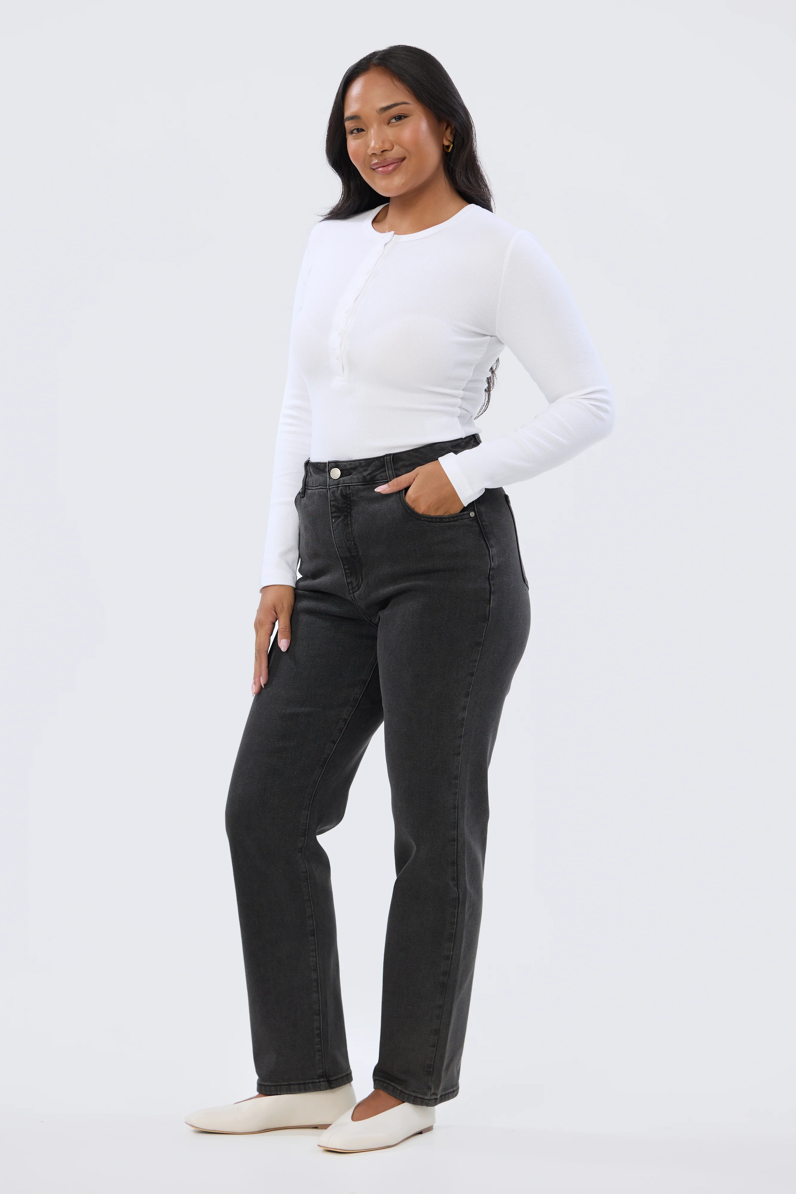 Signature Slim Leg Jeans - Black Wash (Pre-Order) - Image 3