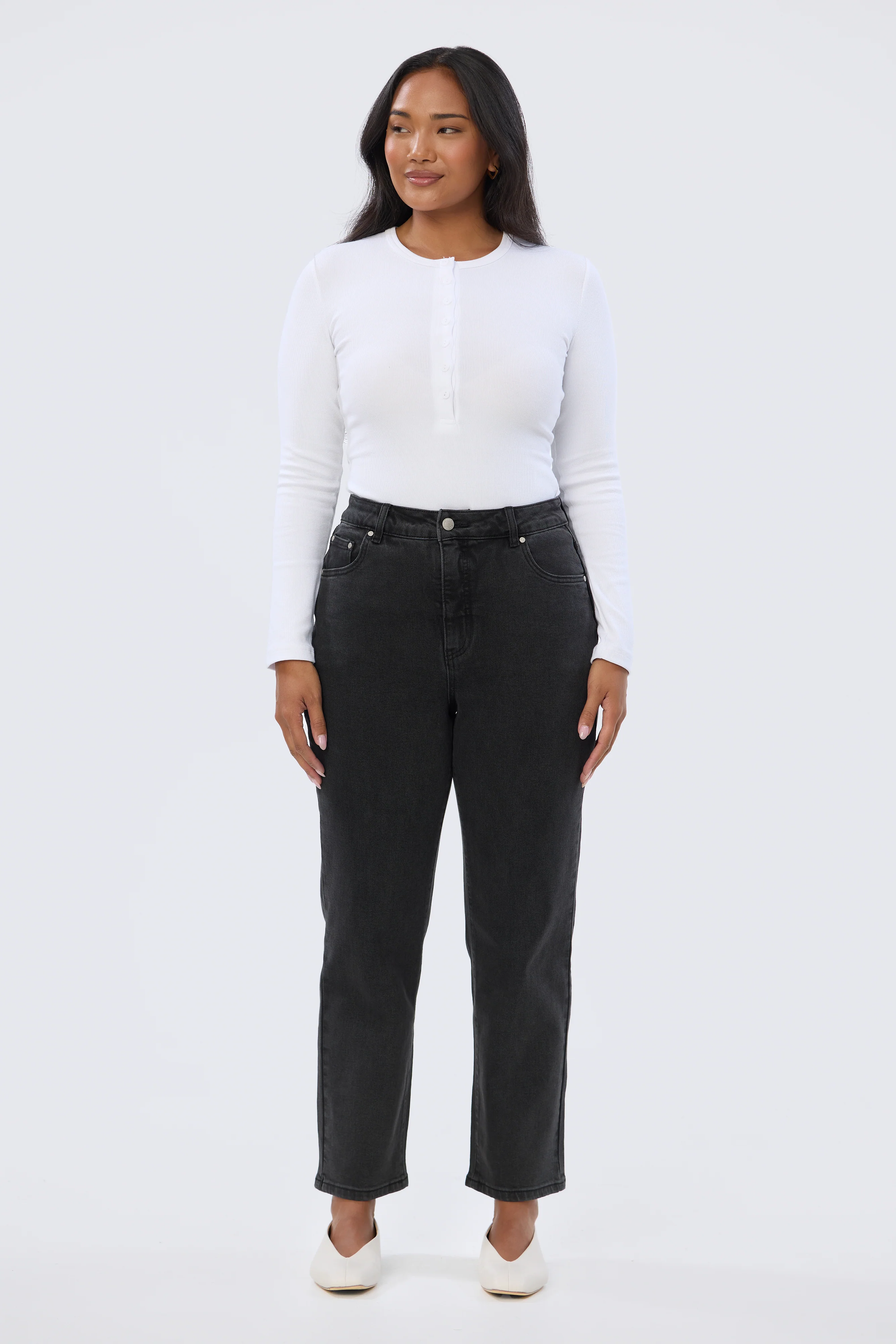 Signature Slim Leg Jeans - Black Wash (Pre-Order) - Image 7