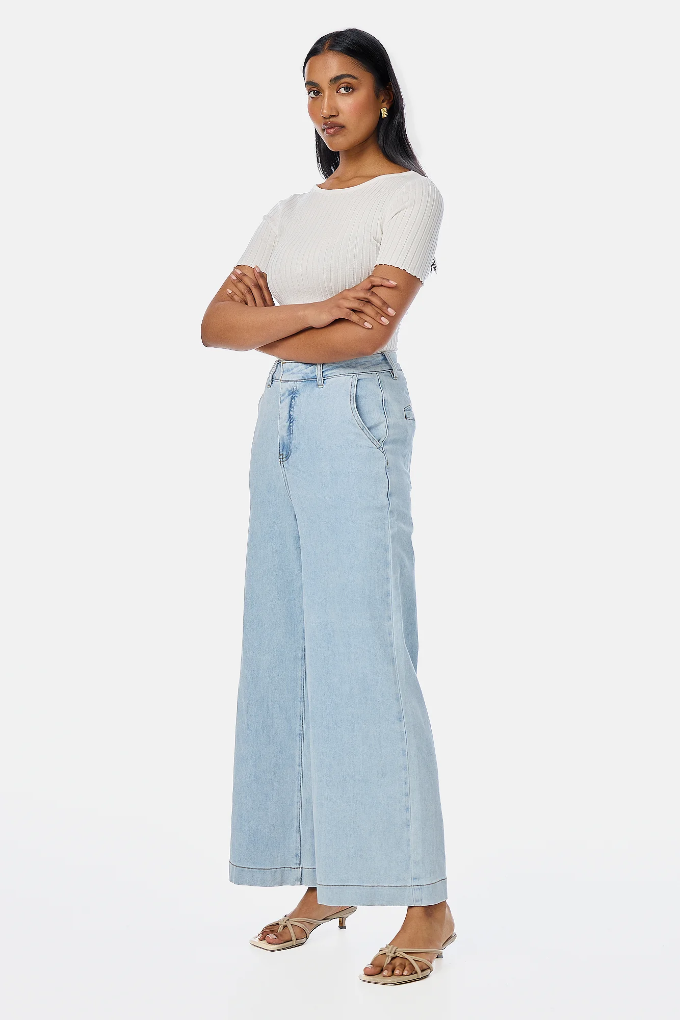 Signature Wide Leg Jeans - Light Blue Wash - Image 10