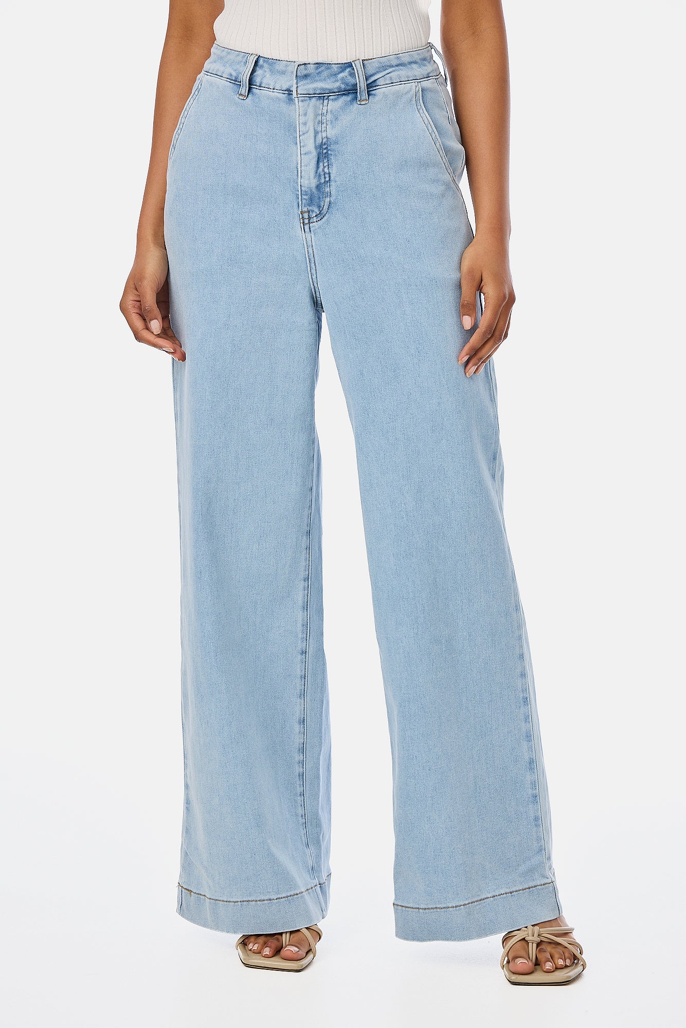 Signature Wide Leg Jeans - Light Blue Wash - Image 3